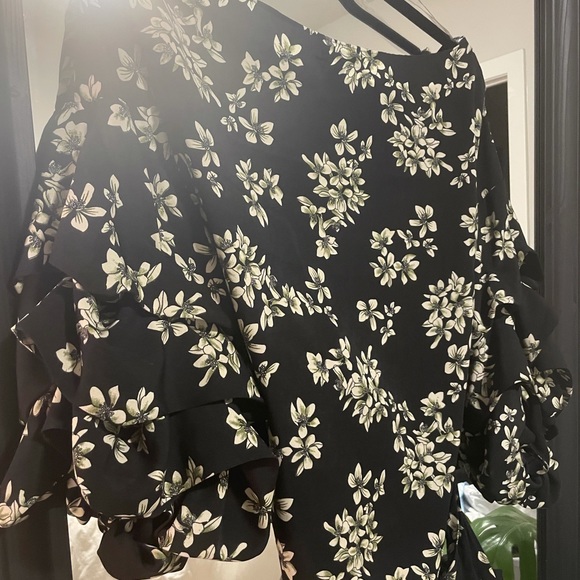 WORN ONCE FashionNova Black Rushed Lantern Sleeve Wrap Blouse - Picture 11 of 11